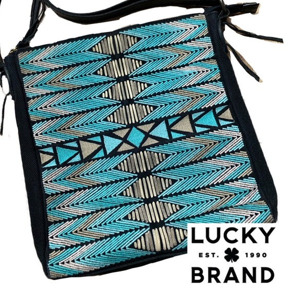 Lucky Brand Handbags - 🌿Lucky Brand crossbody embroidered tribal leather